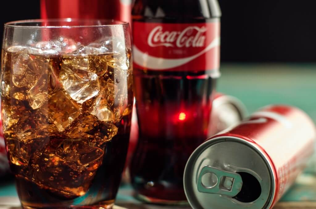 O poder das grandes marcas CocaCola  Agência Propeller